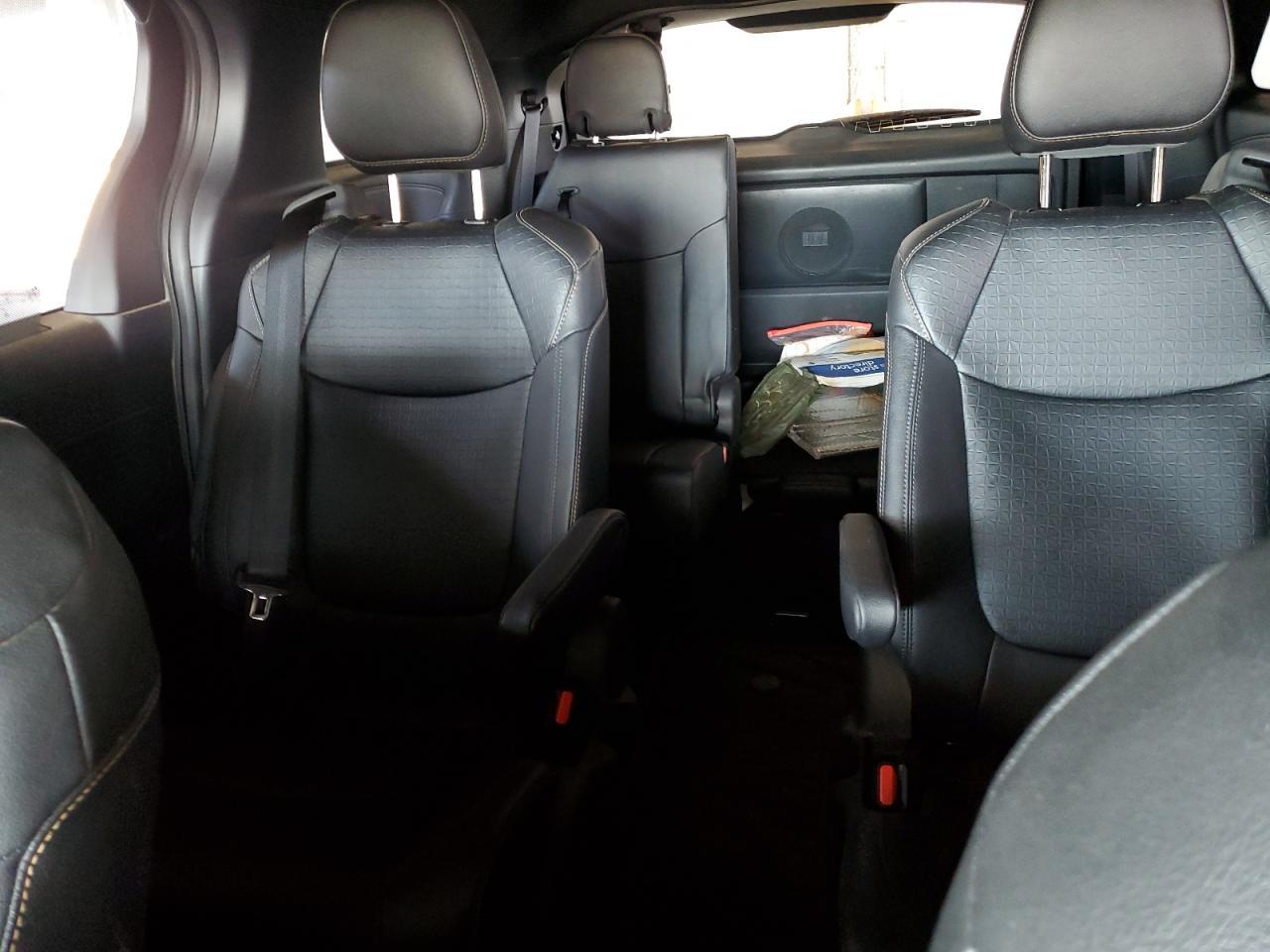 2025 TOYOTA SIENNA
