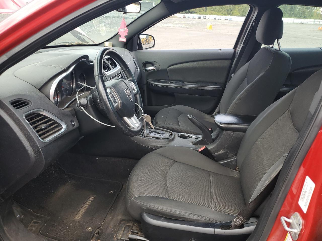 2013 DODGE Avenger
