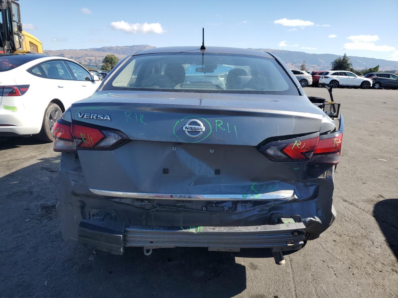 2020 NISSAN VERSA