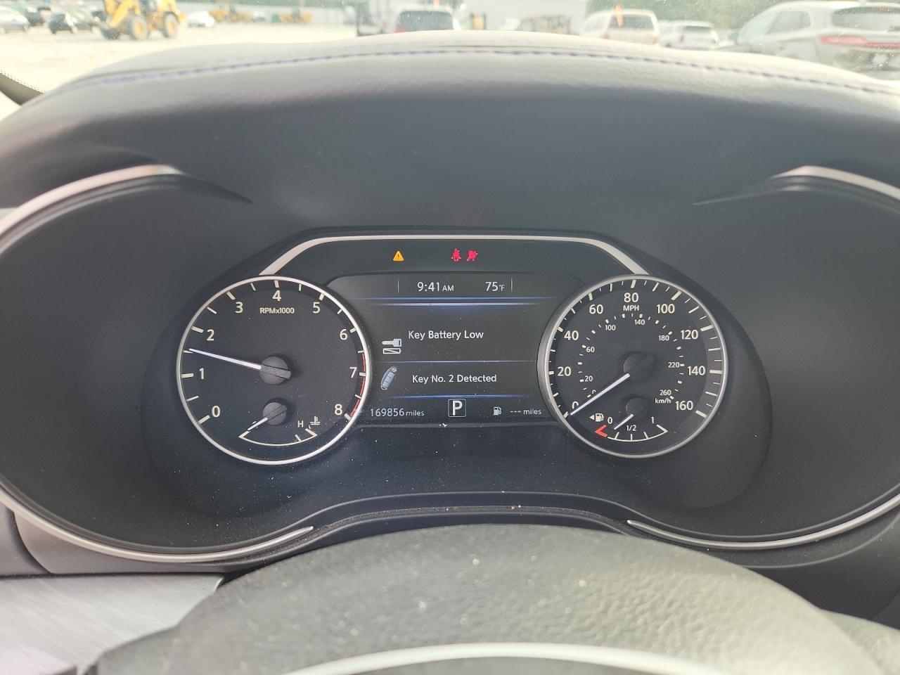 2017 NISSAN Maxima
