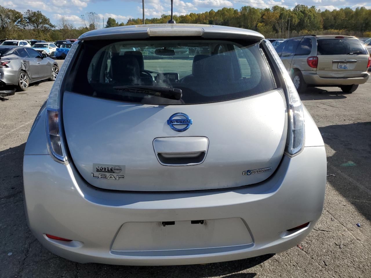 2013 NISSAN LEAF