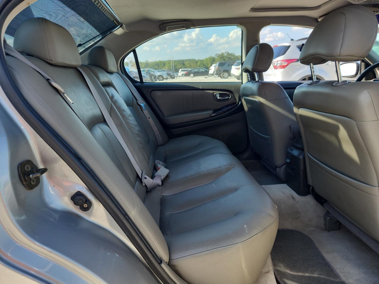 2000 INFINITI I30