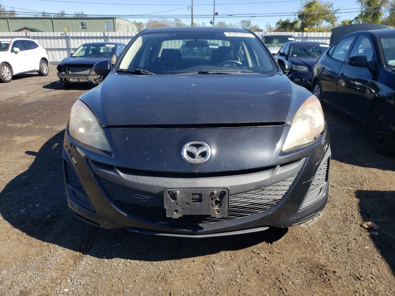 2010 MAZDA 3