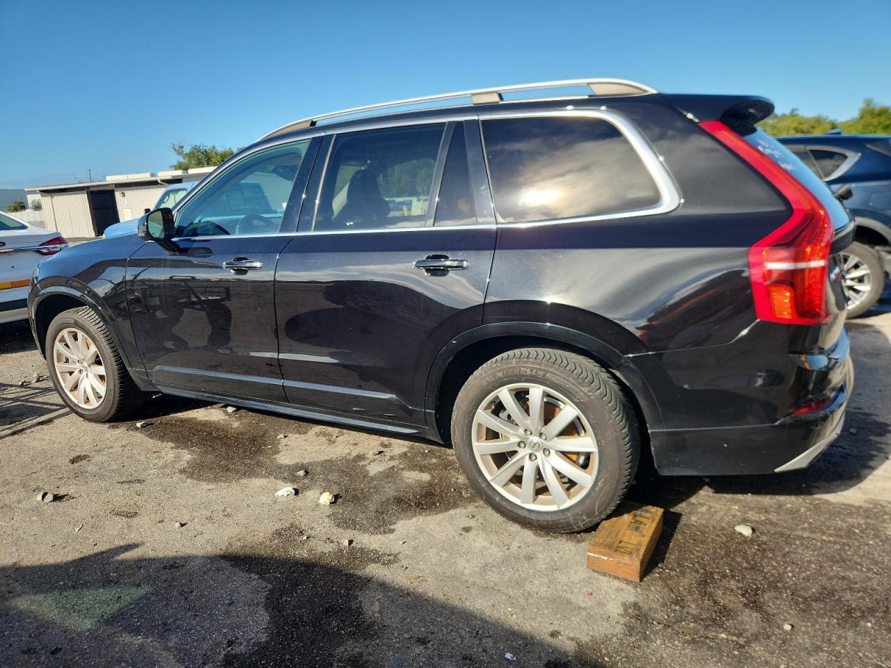 2016 VOLVO XC90