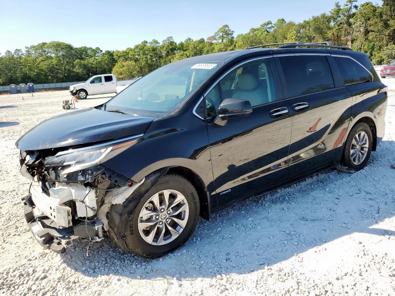 2021 TOYOTA SIENNA