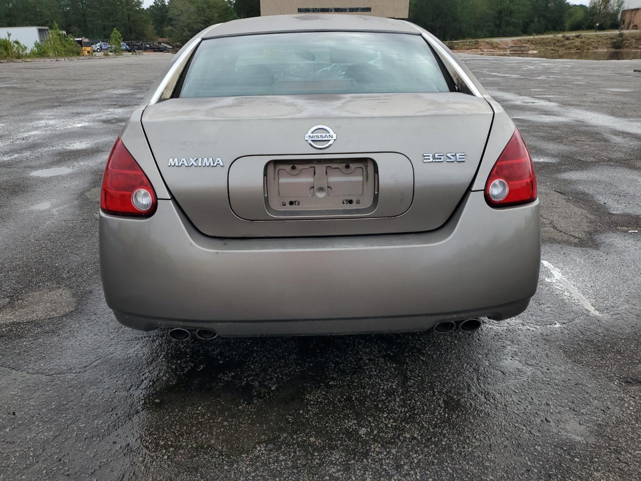 2005 NISSAN Maxima