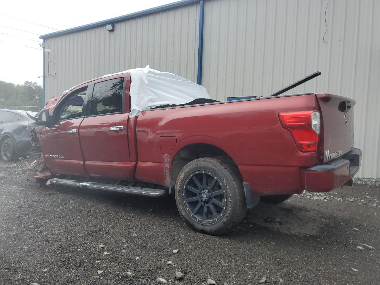 2016 NISSAN Titan
