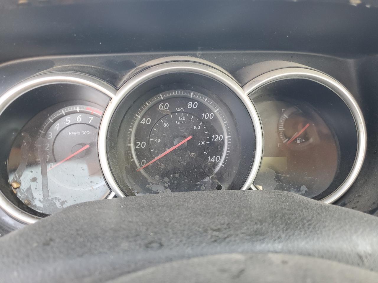 2012 NISSAN VERSA