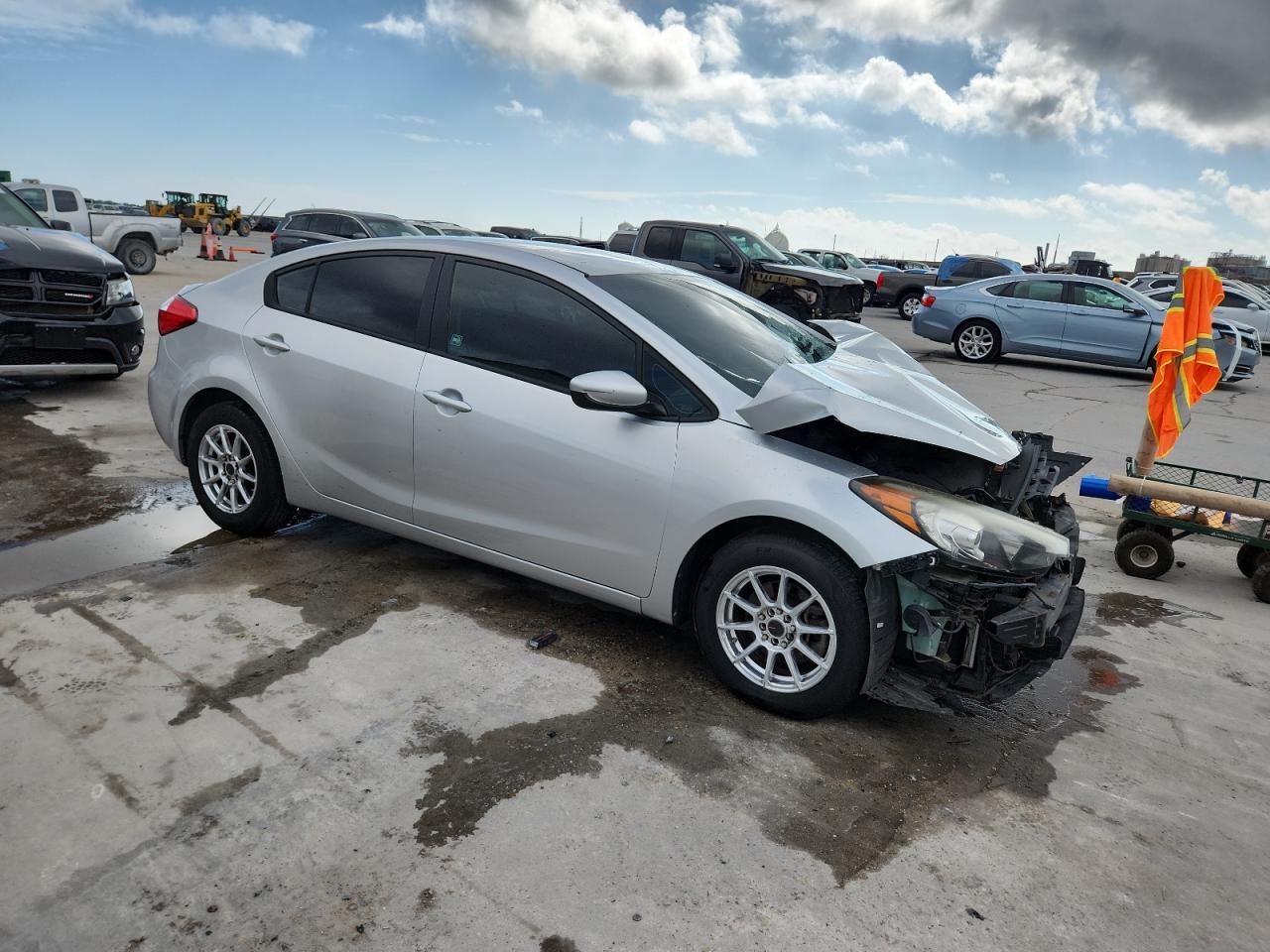 2016 KIA FORTE