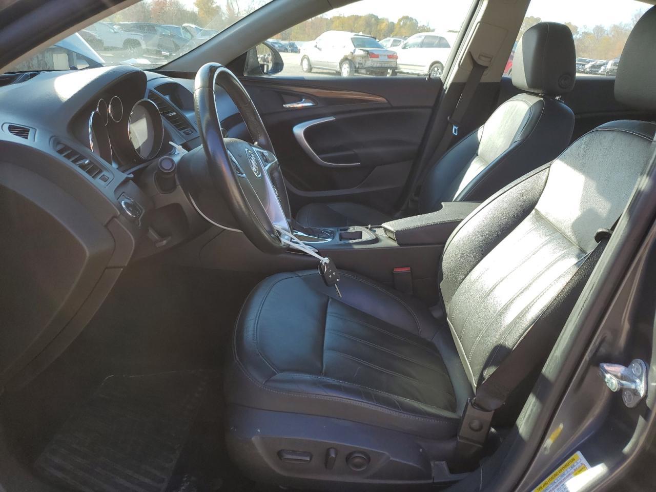 2011 BUICK Regal