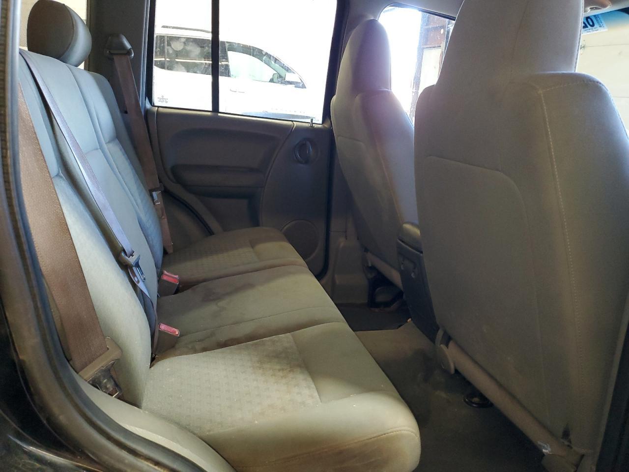 2005 JEEP Liberty
