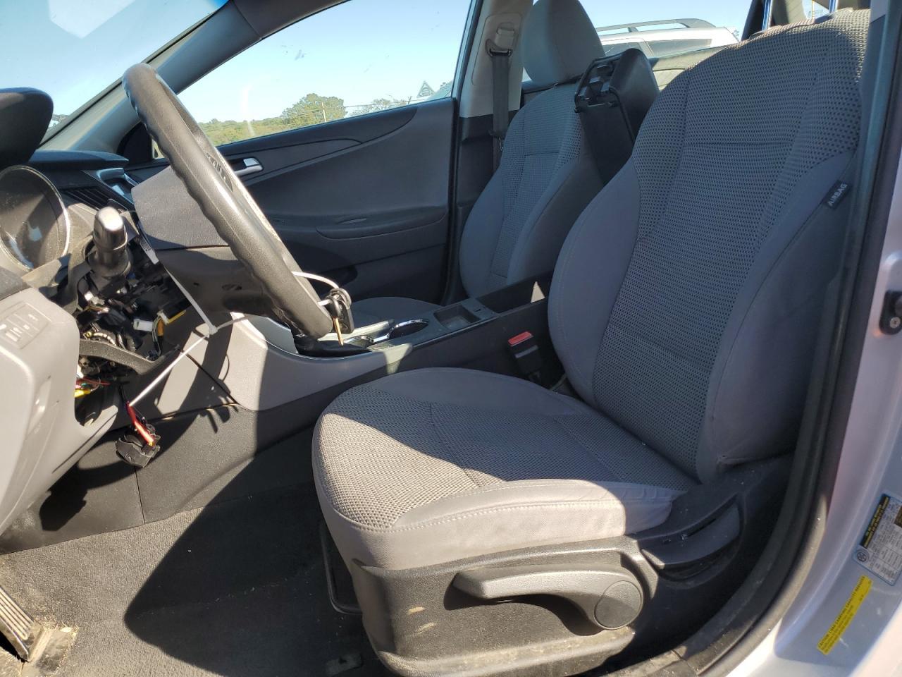 2011 HYUNDAI SONATA