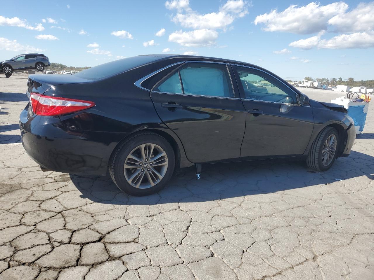 2017 TOYOTA CAMRY