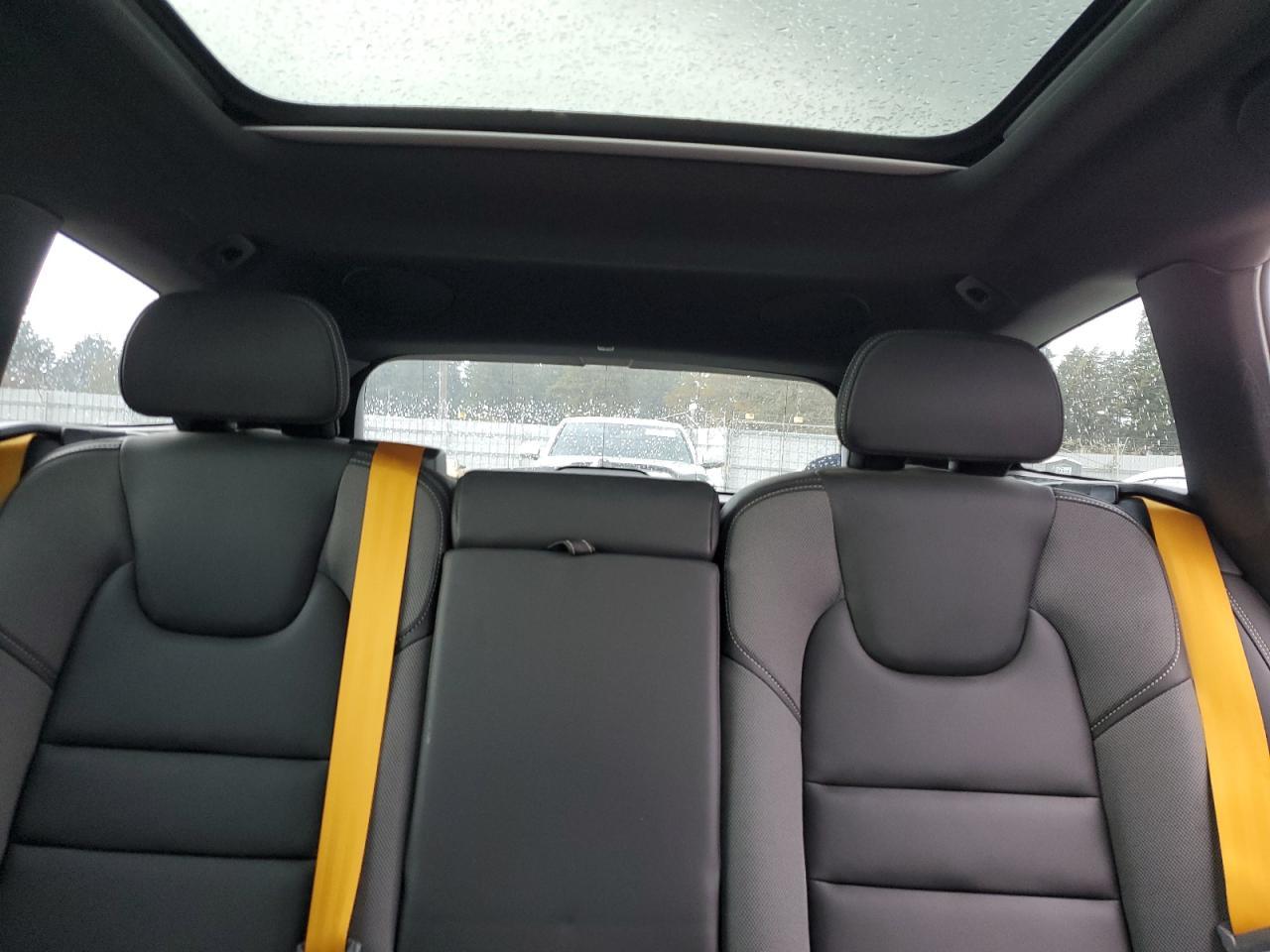 2024 VOLVO V60