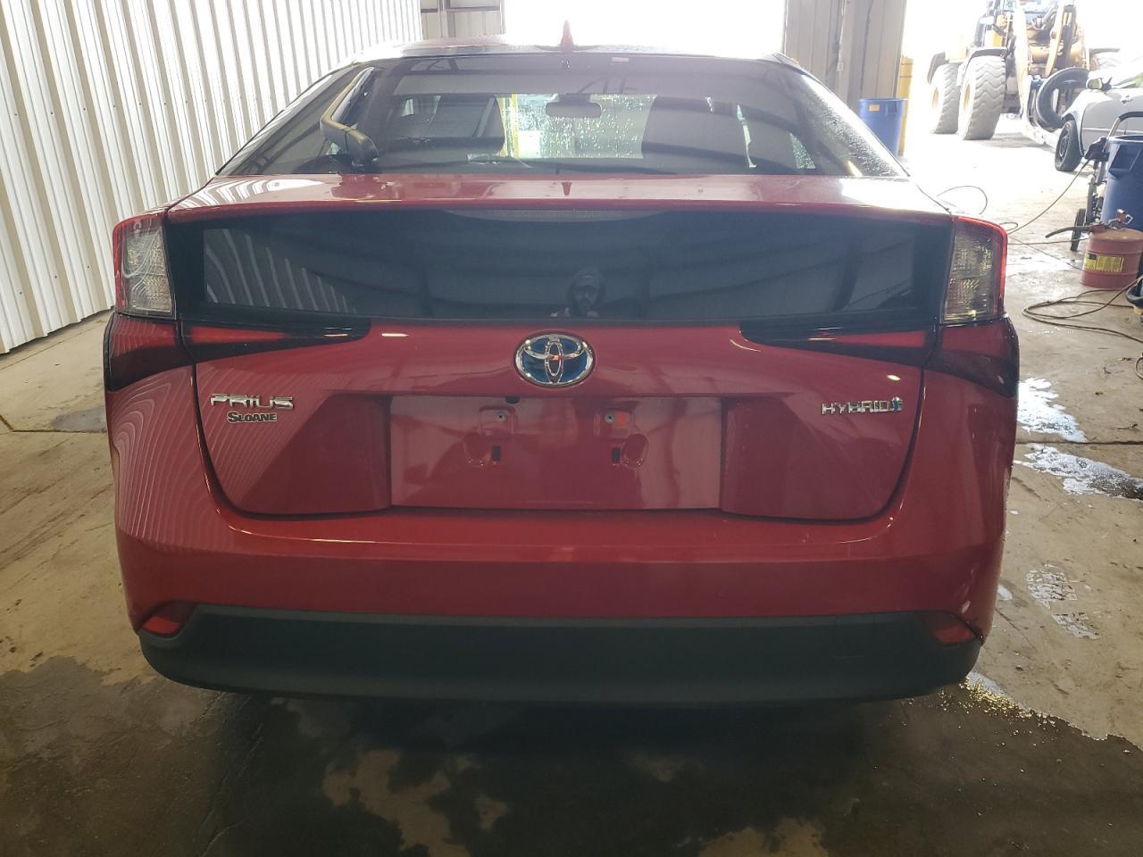 2019 TOYOTA PRIUS