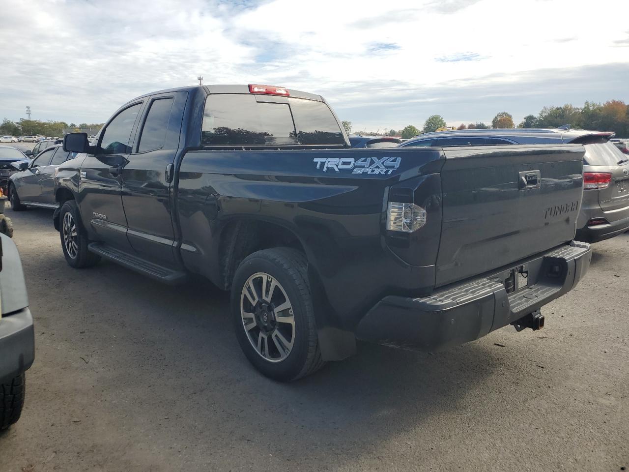 2018 TOYOTA TUNDRA