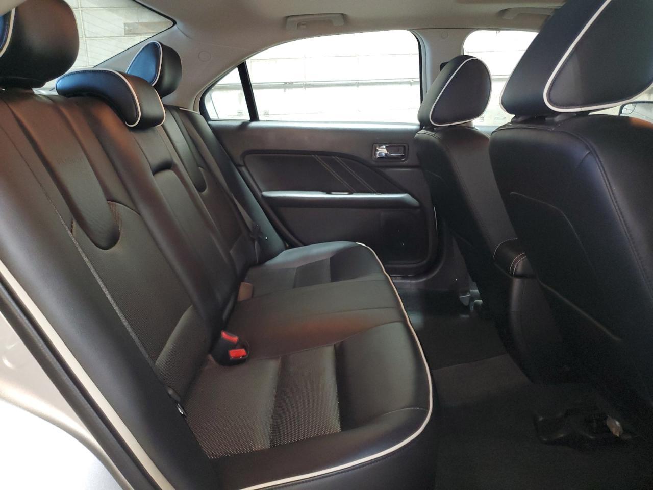 2011 FORD FUSION