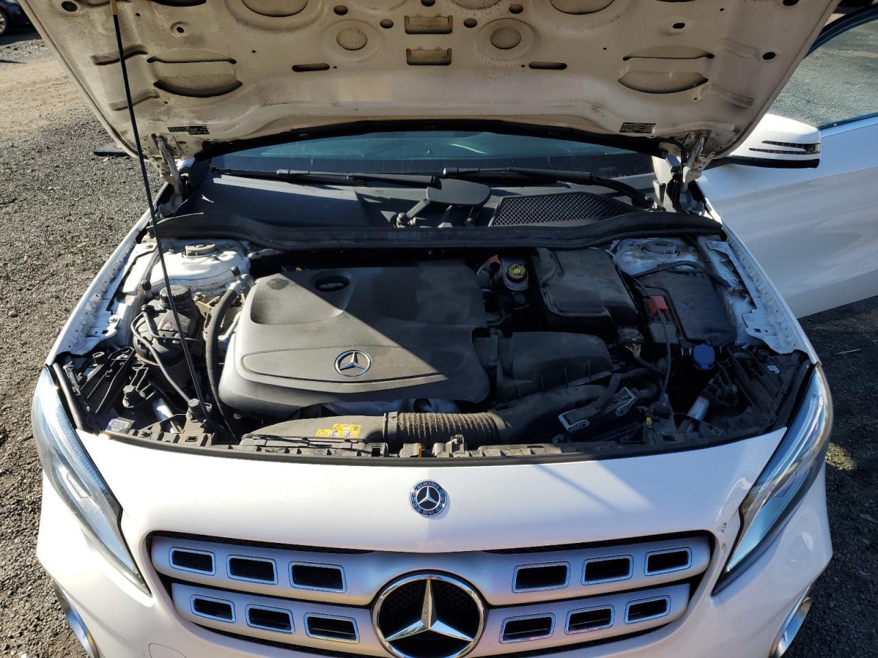 2020 MERCEDES-BENZ GLA-Class
