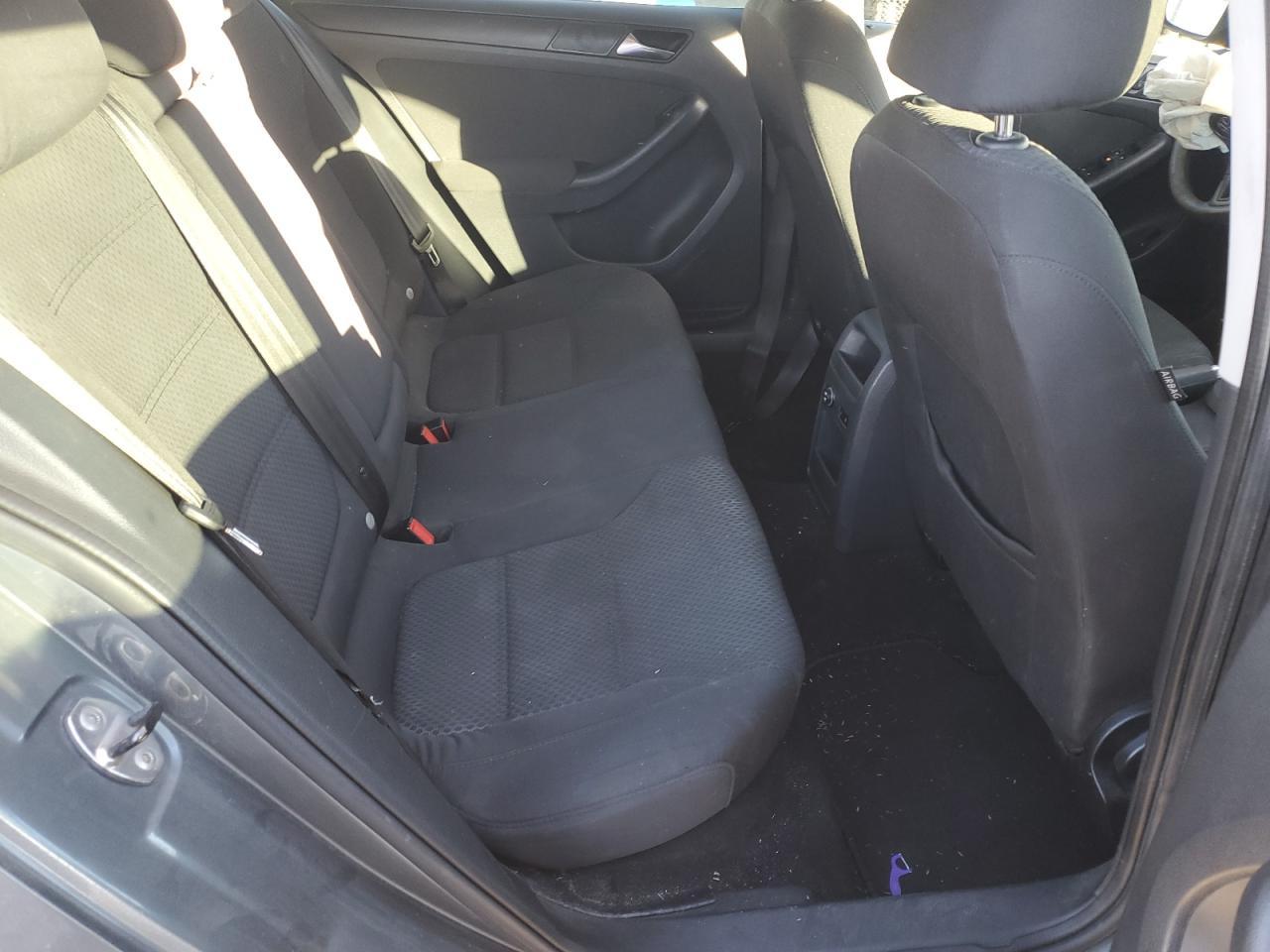 2011 VOLKSWAGEN JETTA