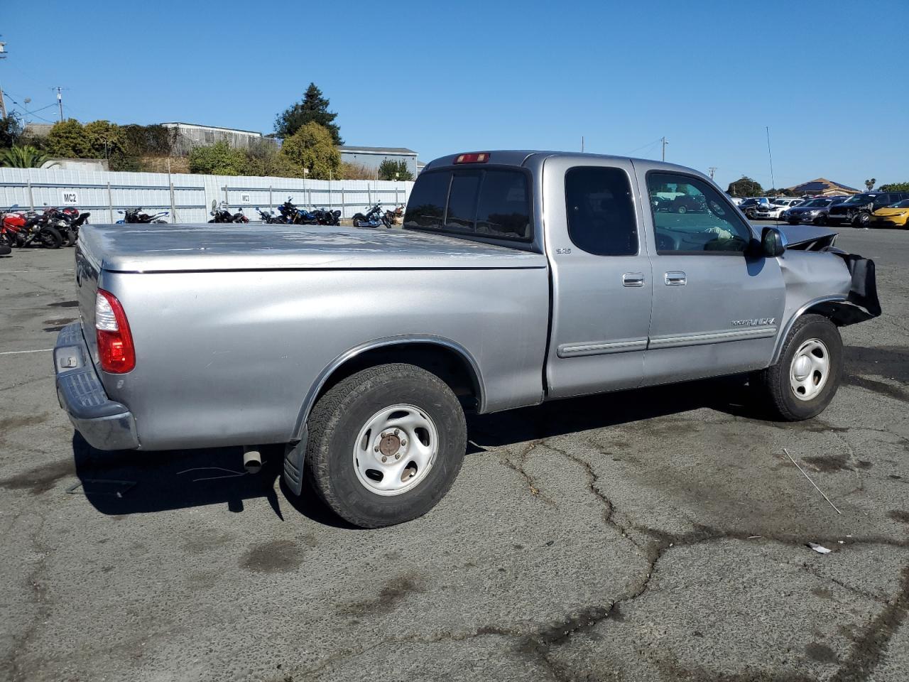 2005 TOYOTA TUNDRA