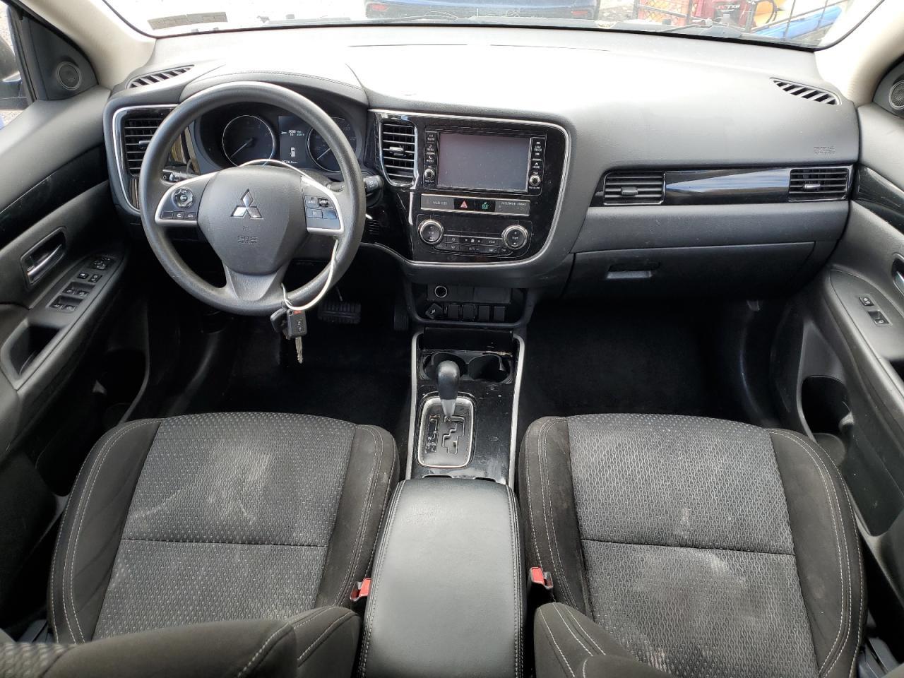 2019 MITSUBISHI outlander