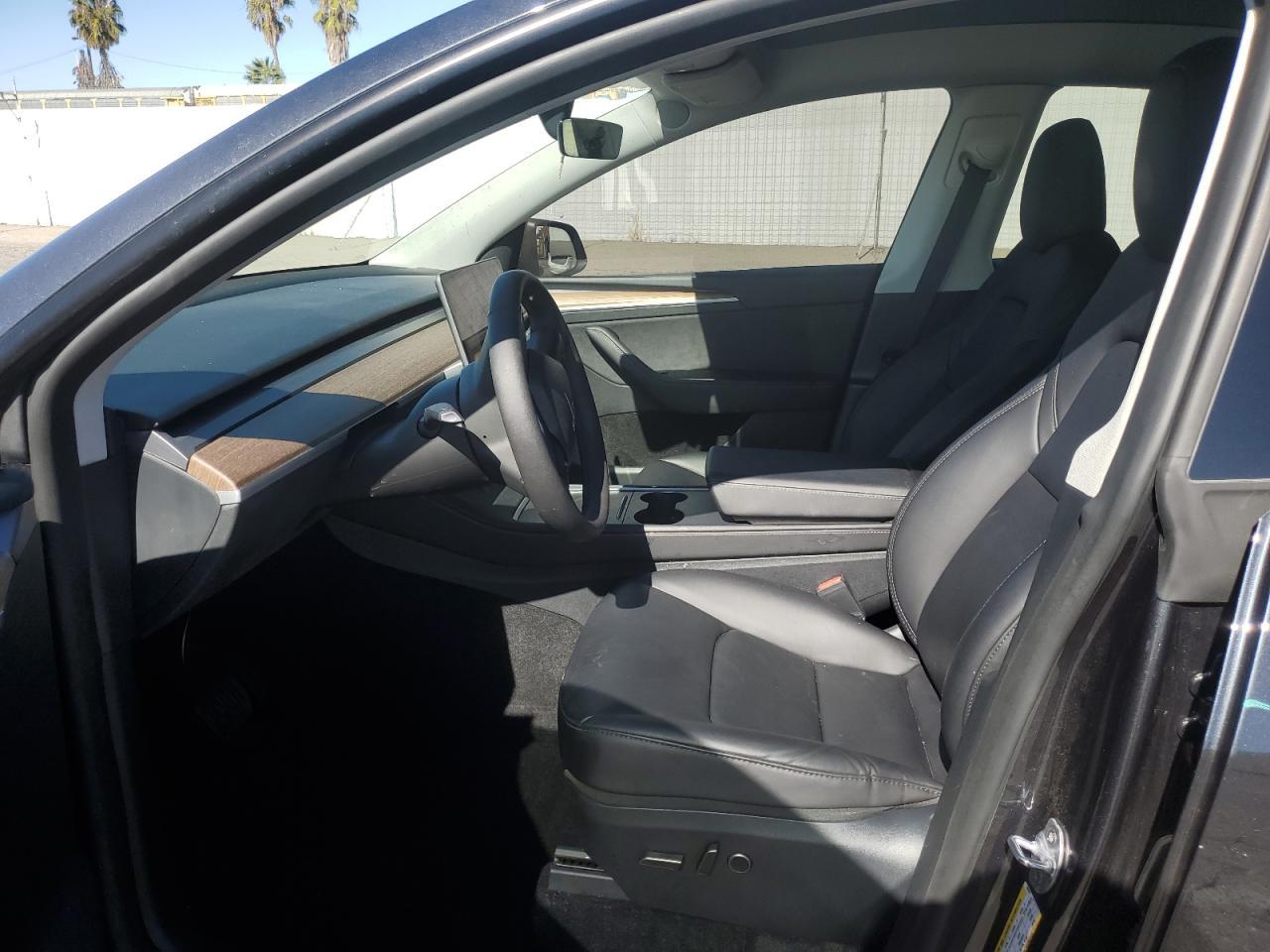2024 TESLA MODEL Y
