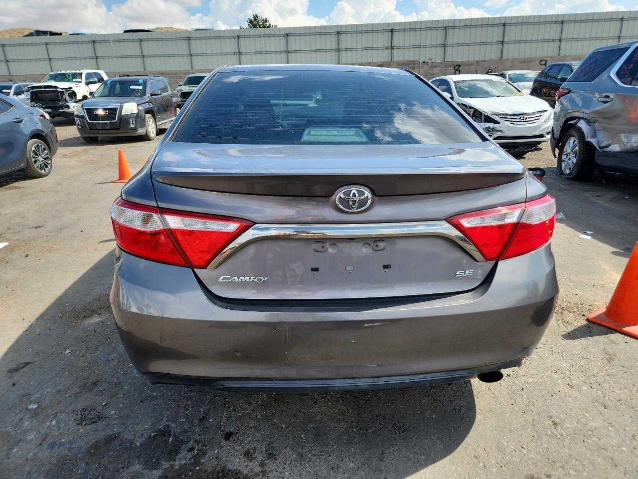 2016 TOYOTA CAMRY