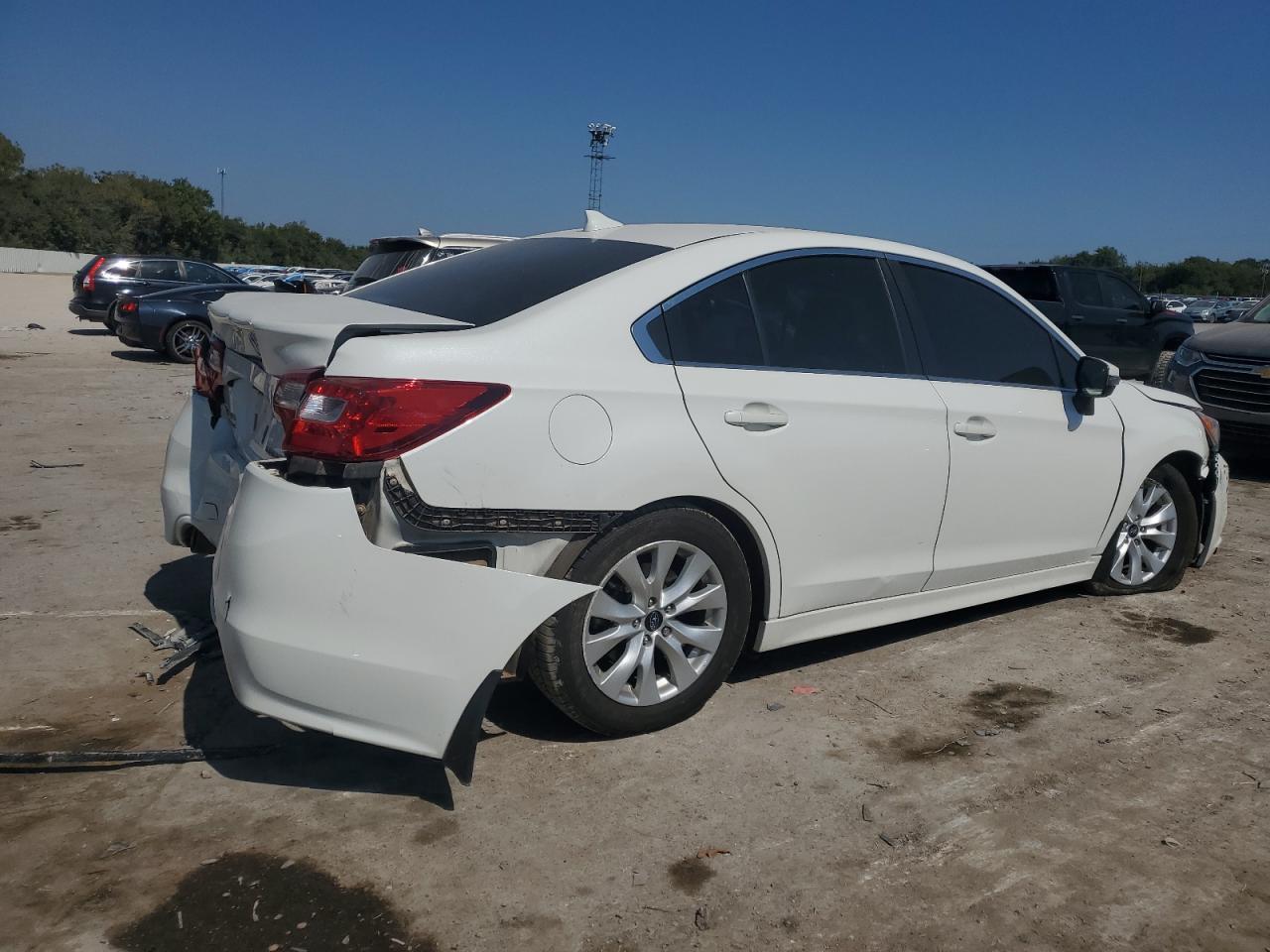 2017 SUBARU Legacy