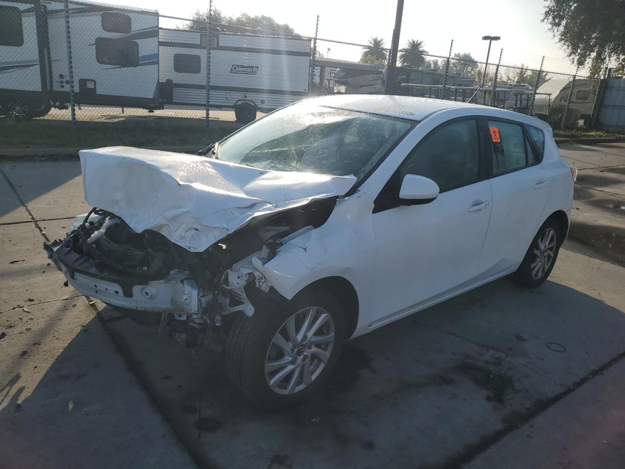2013 MAZDA 3