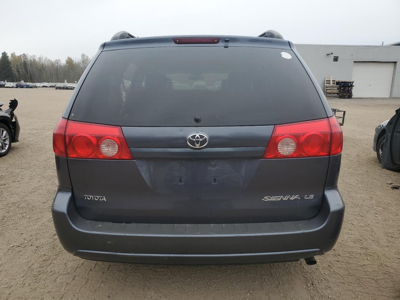 2007 TOYOTA SIENNA