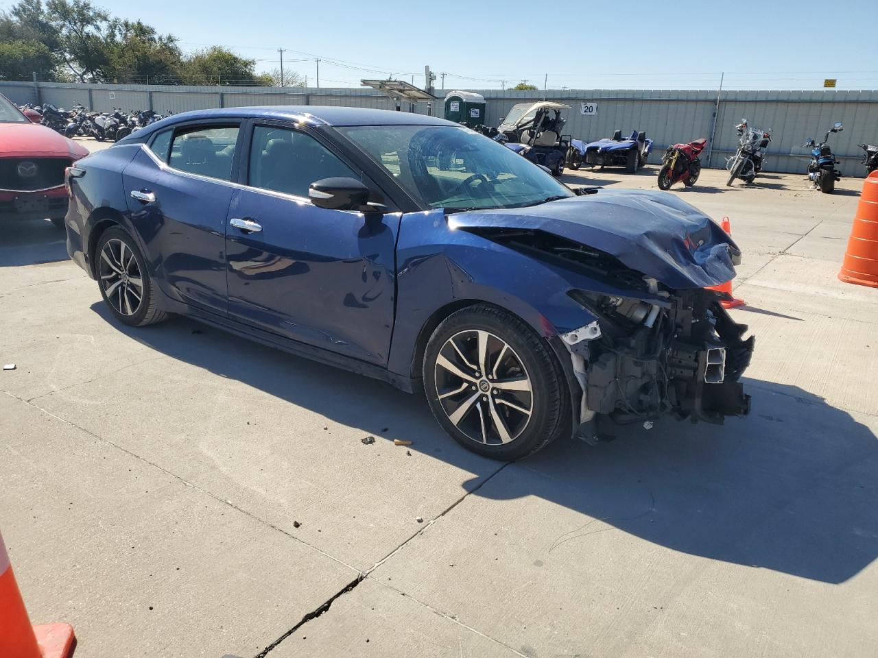 2022 NISSAN Maxima