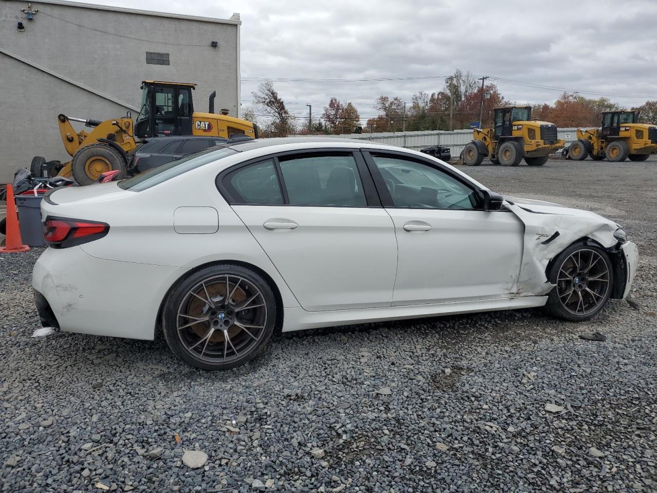 2022 BMW M5