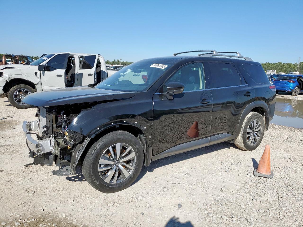 2024 NISSAN PATHFINDER