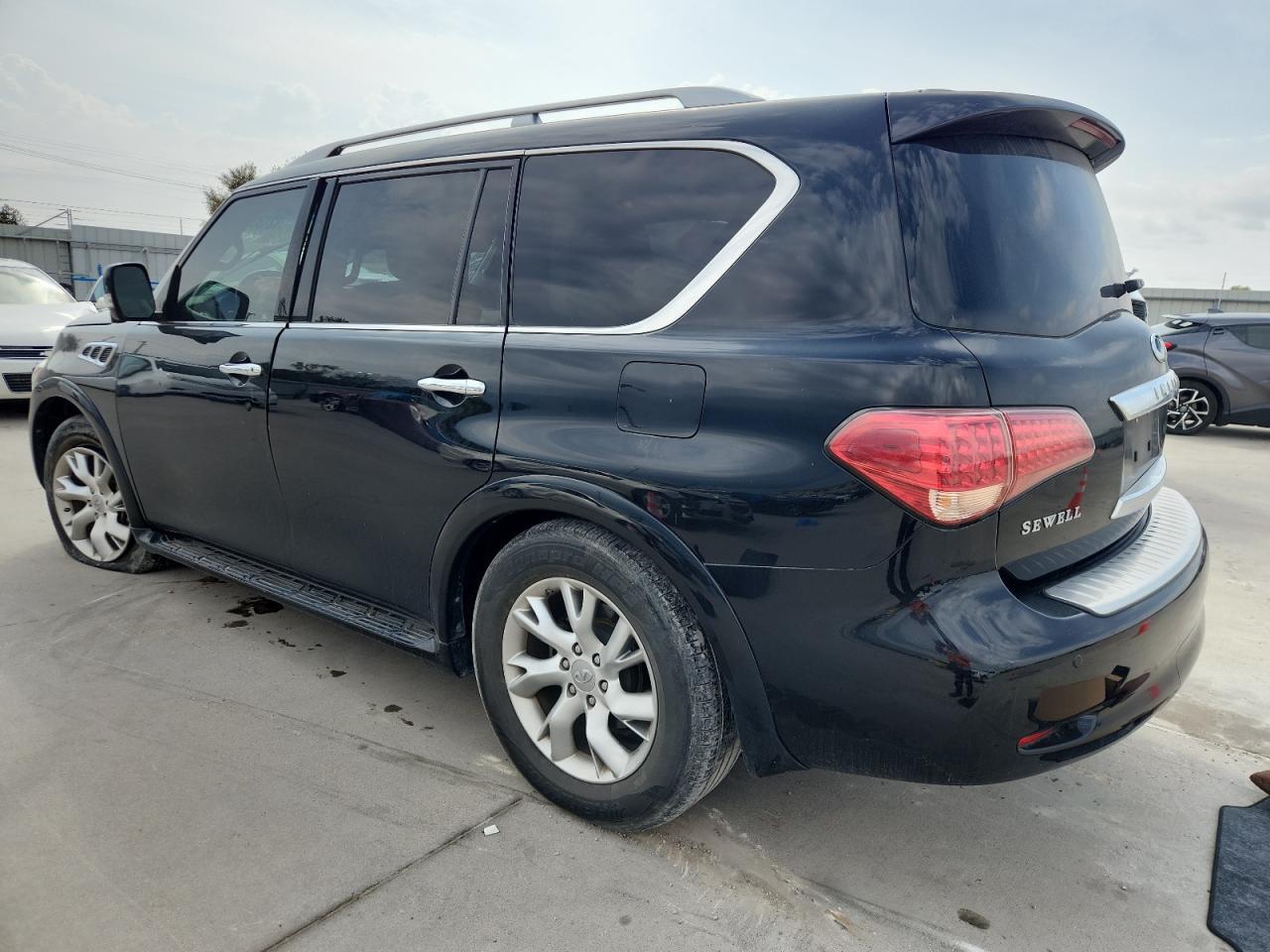 2011 INFINITI QX56