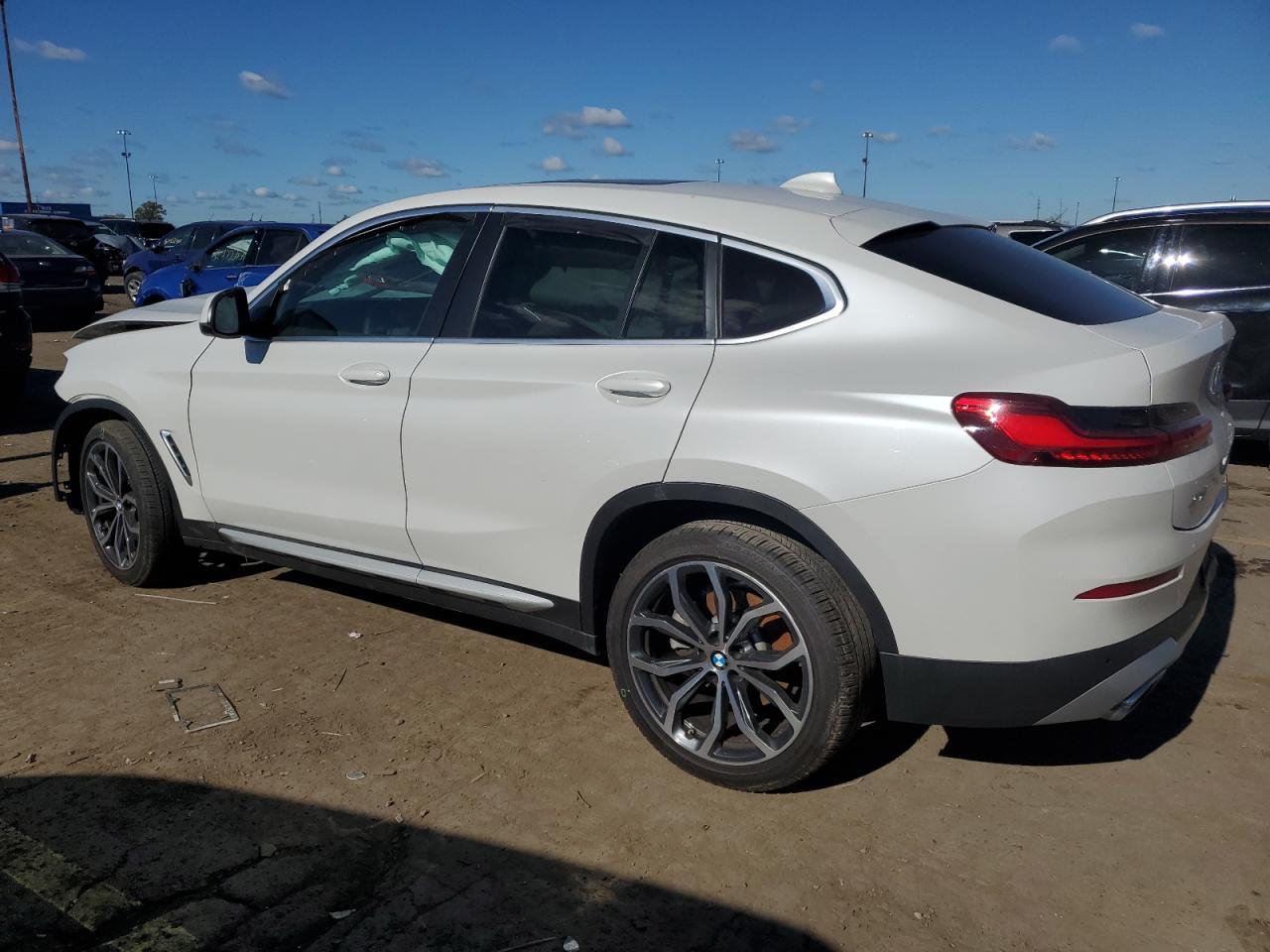 2023 BMW X4