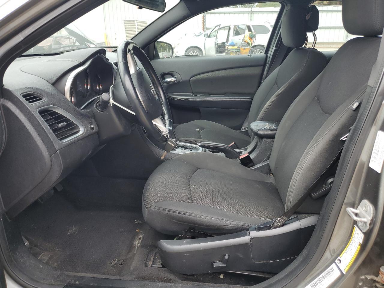 2012 DODGE Avenger