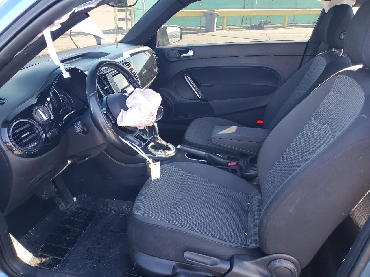 2018 VOLKSWAGEN Beetle