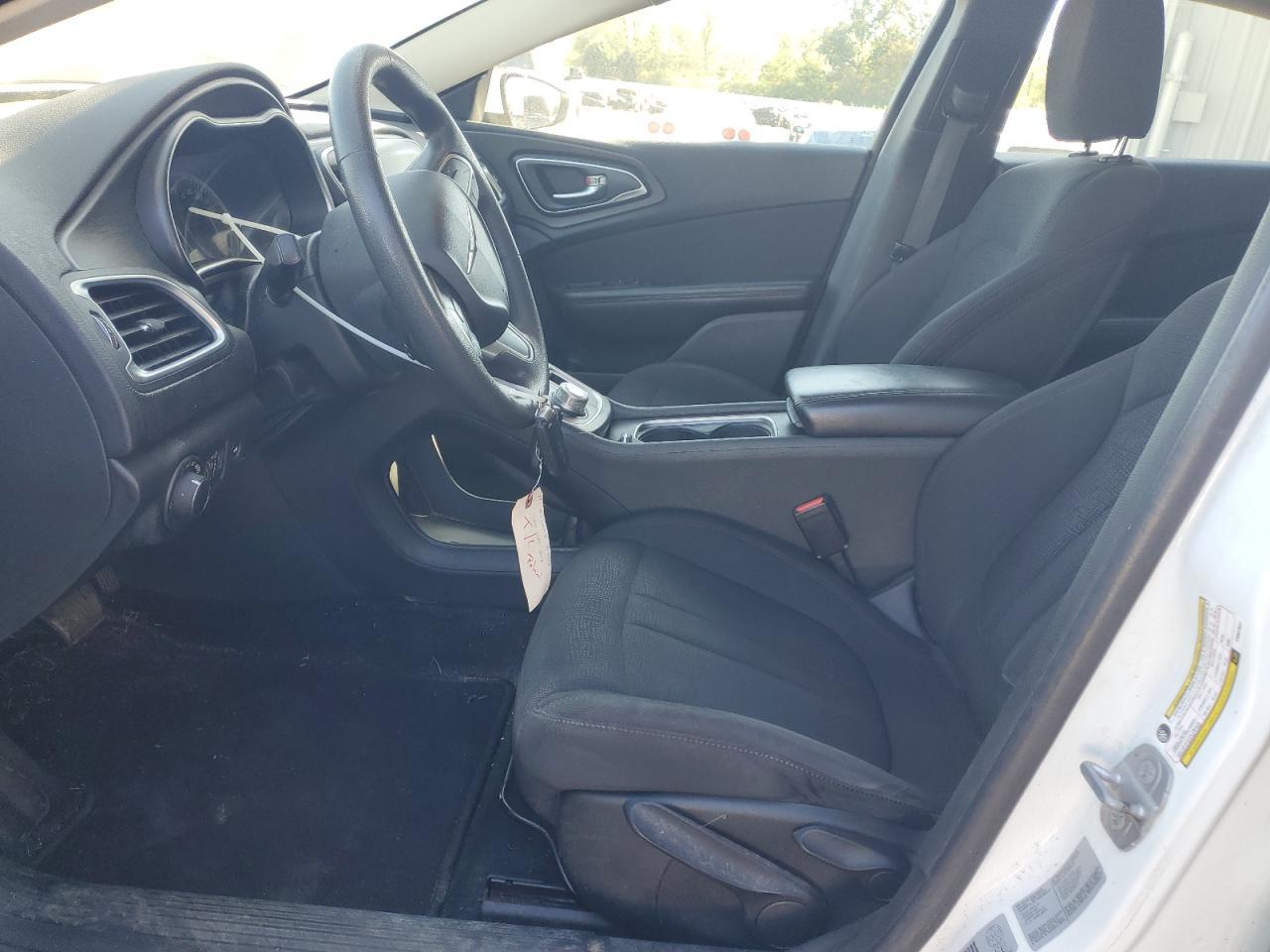 2015 CHRYSLER 200