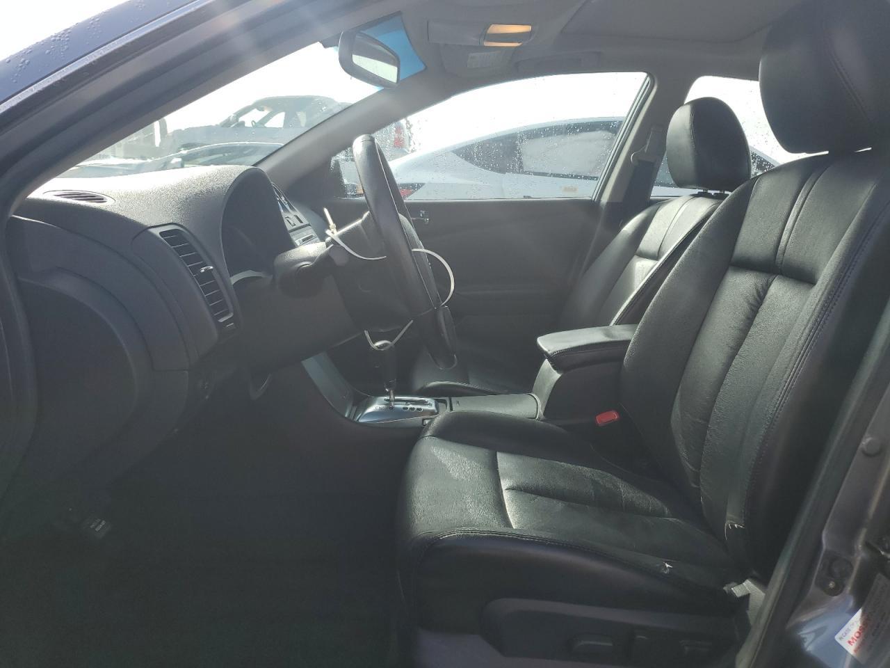 2010 NISSAN ALTIMA