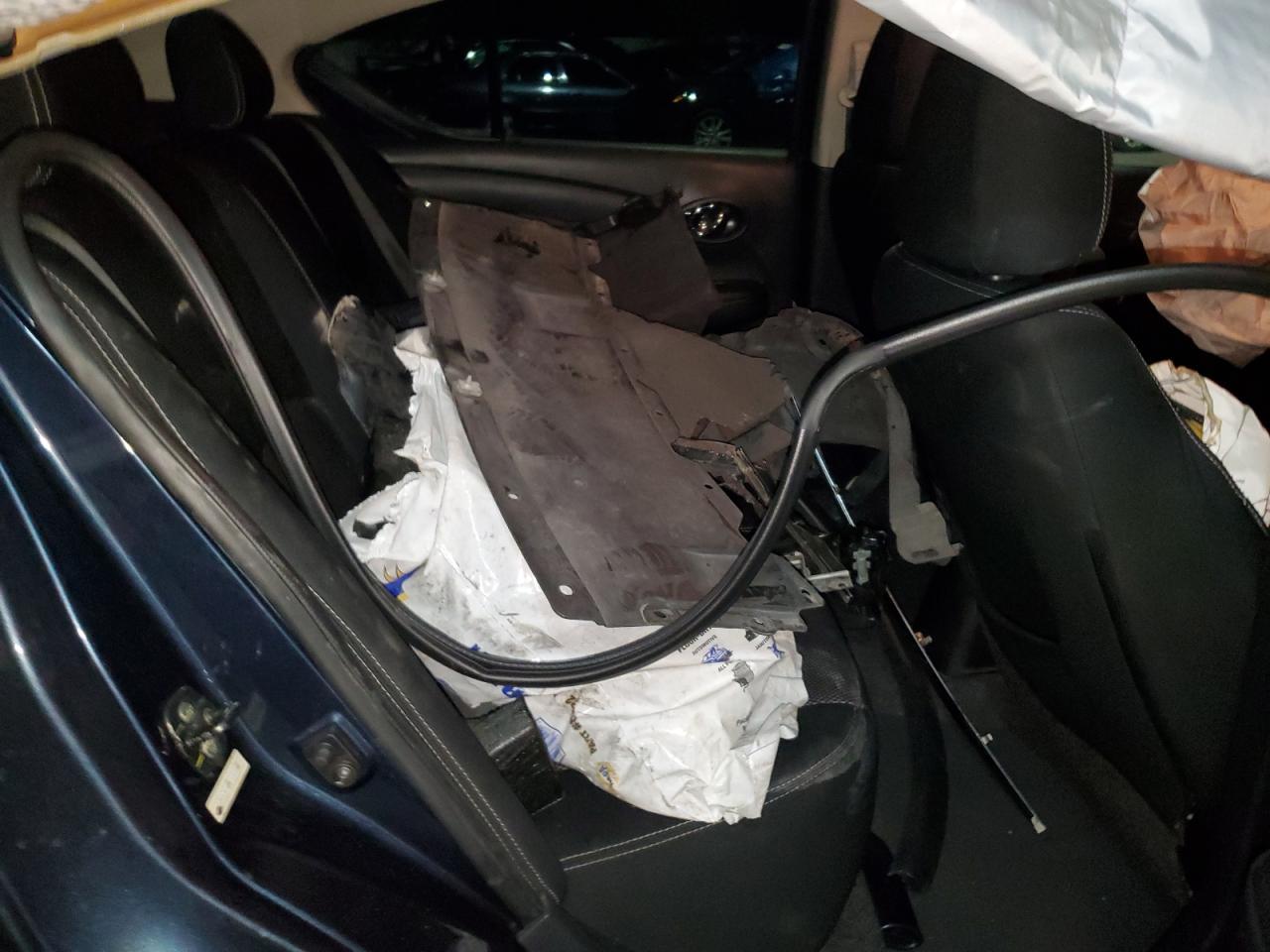 2015 NISSAN VERSA