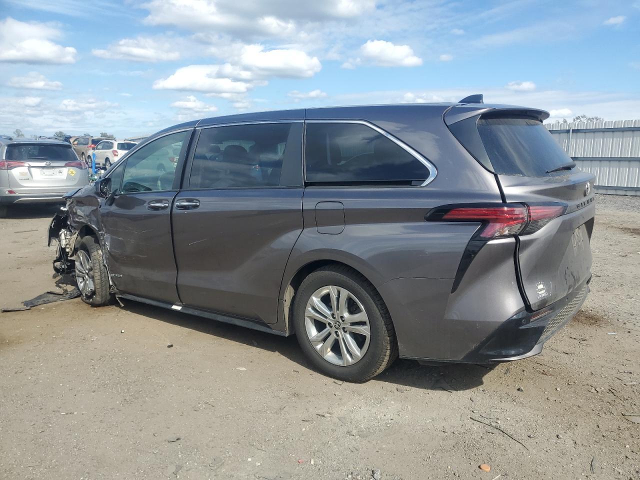 2021 TOYOTA SIENNA