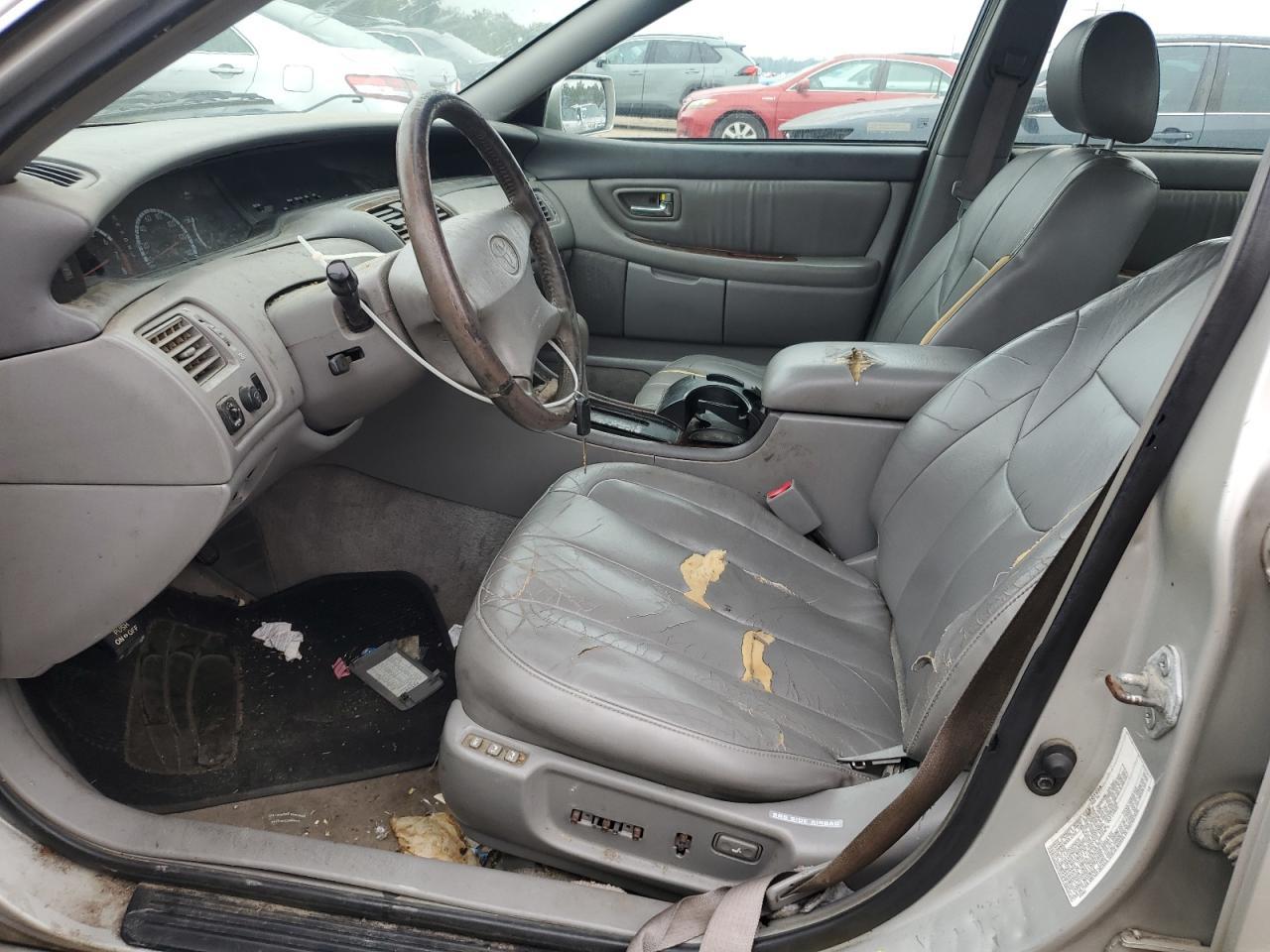 2001 TOYOTA Avalon