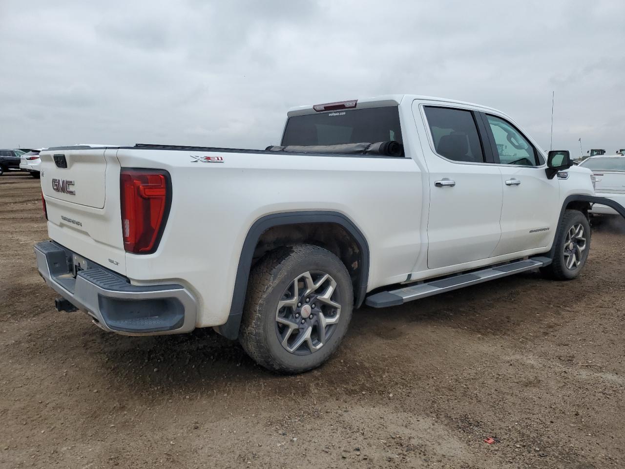 2023 GMC Sierra
