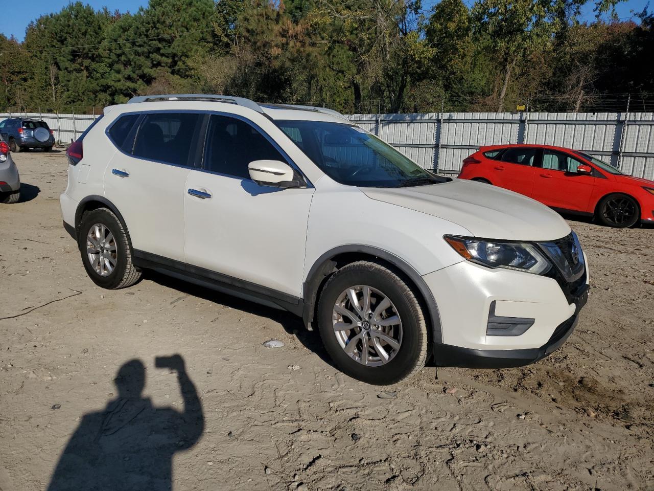 2017 NISSAN ROGUE