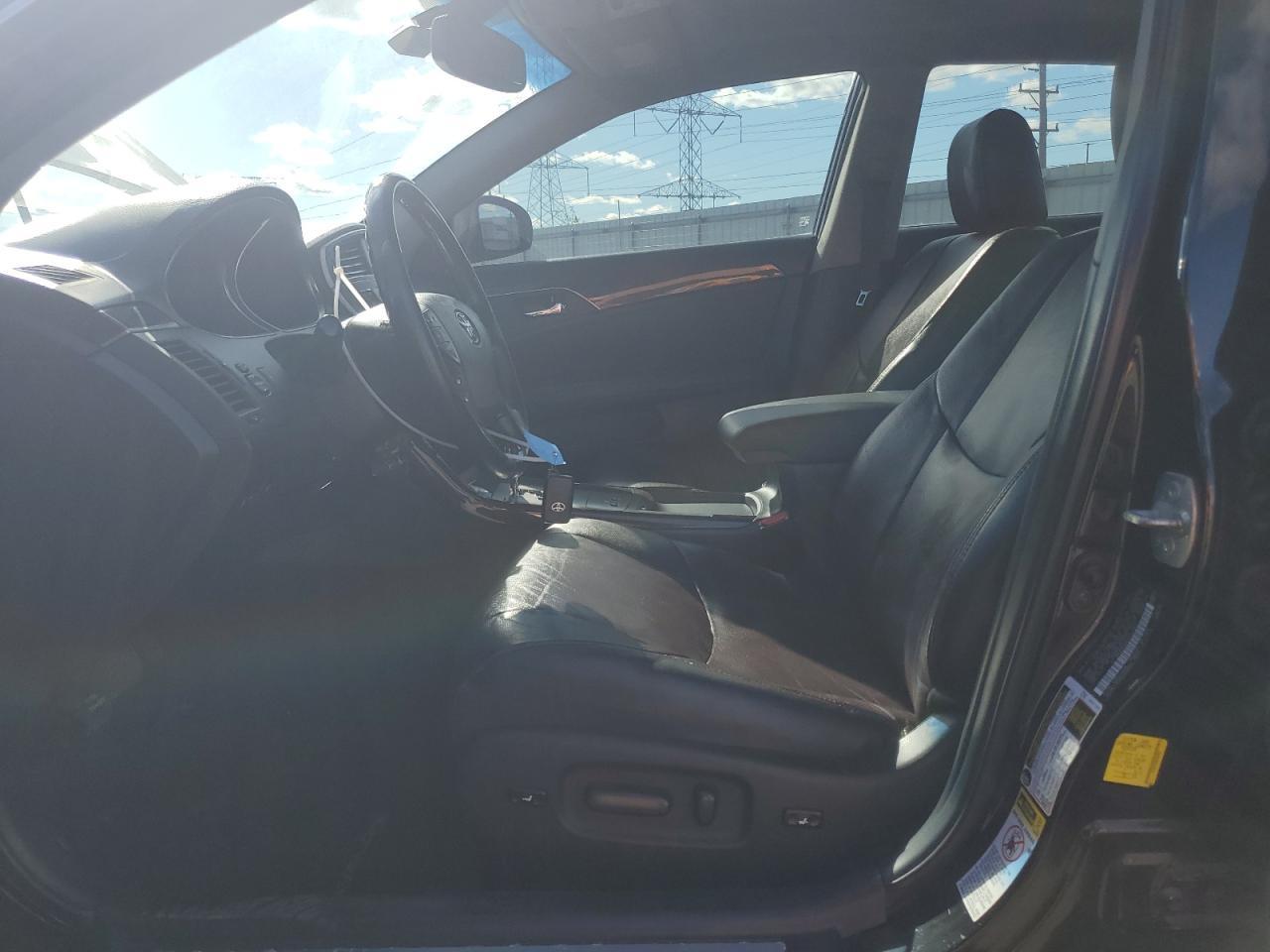 2011 TOYOTA Avalon
