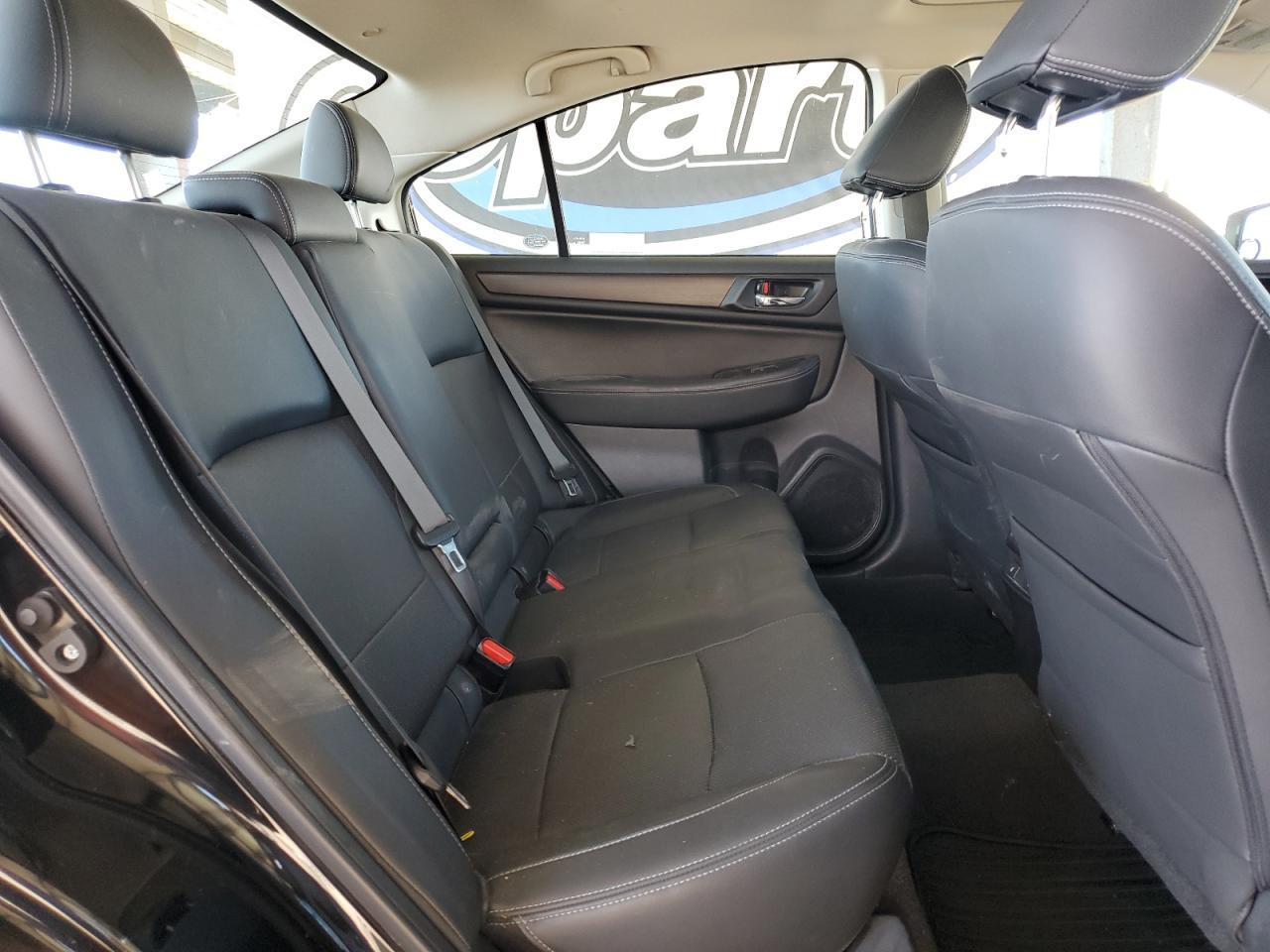 2015 SUBARU Legacy