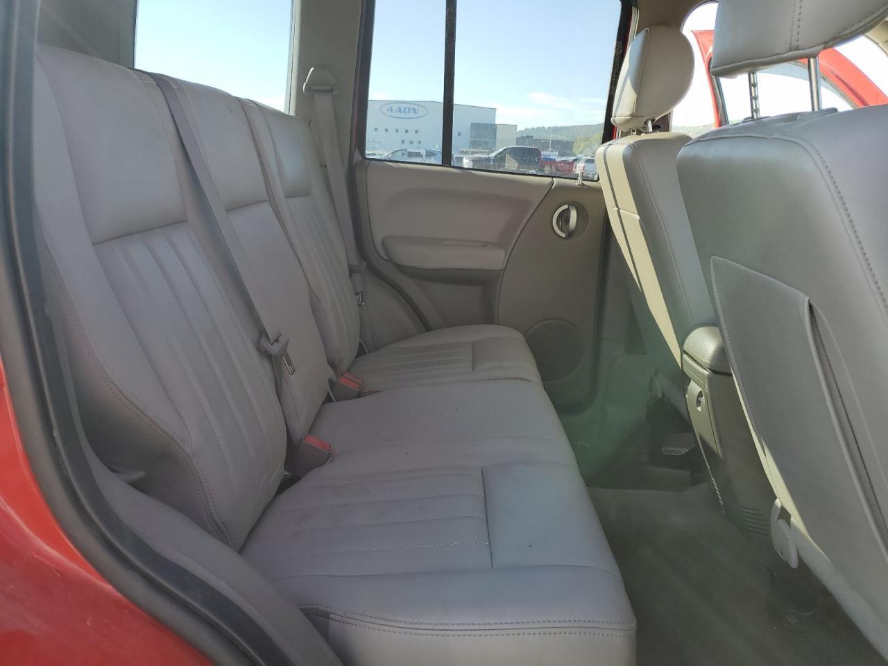 2005 JEEP Liberty