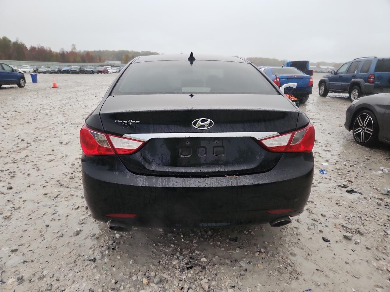 2011 HYUNDAI SONATA