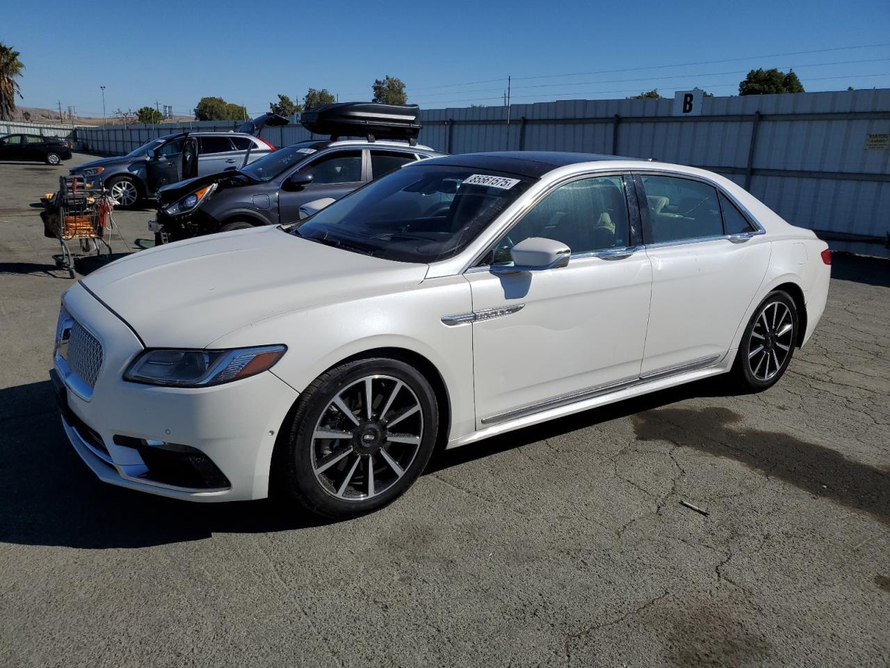 2018 LINCOLN Continental