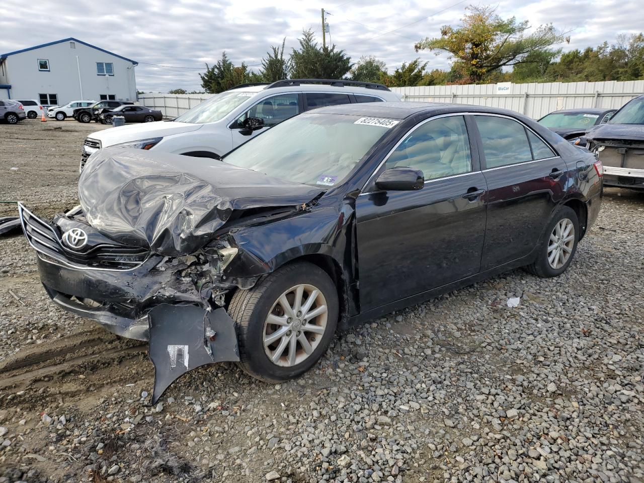 2011 TOYOTA CAMRY